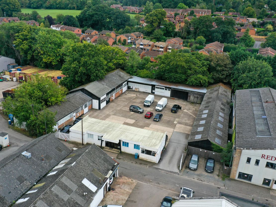 8 Unit Industrial Investment, Common Lane Industrial Estate, Common Lane, Kenilworth, CV8 2EQ
