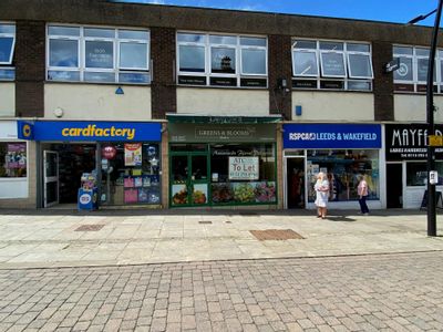 Property Image for 74 Queen Street, Morley, Leeds, LS27 9BP