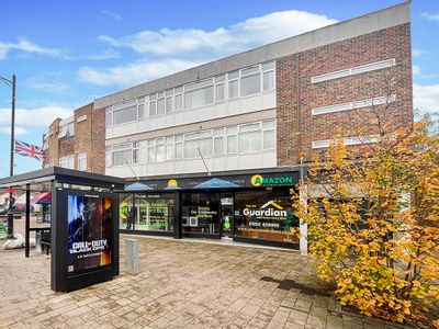 Property Image for 246 Fleet Road, Fleet, GU51 4BX