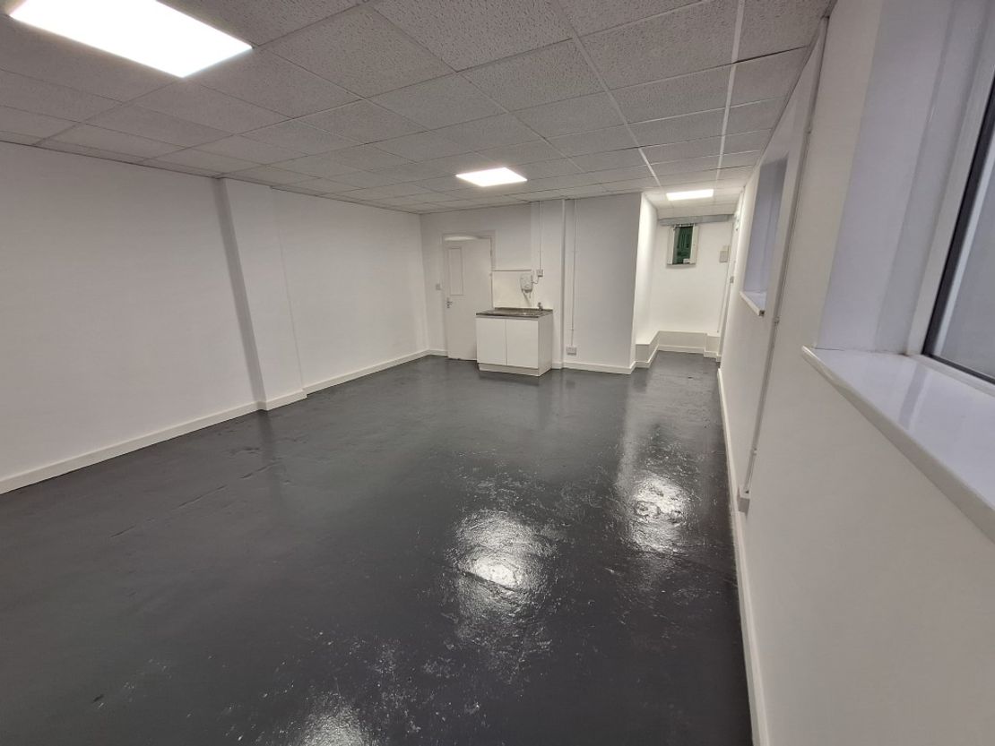 Pershore Rd, King's Norton, Birmingham B30 3DR
