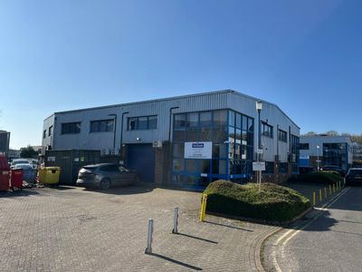 Property Image for 1 Sovereign Park, Cleveland Way, Hemel Hempstead, HP2 7DA