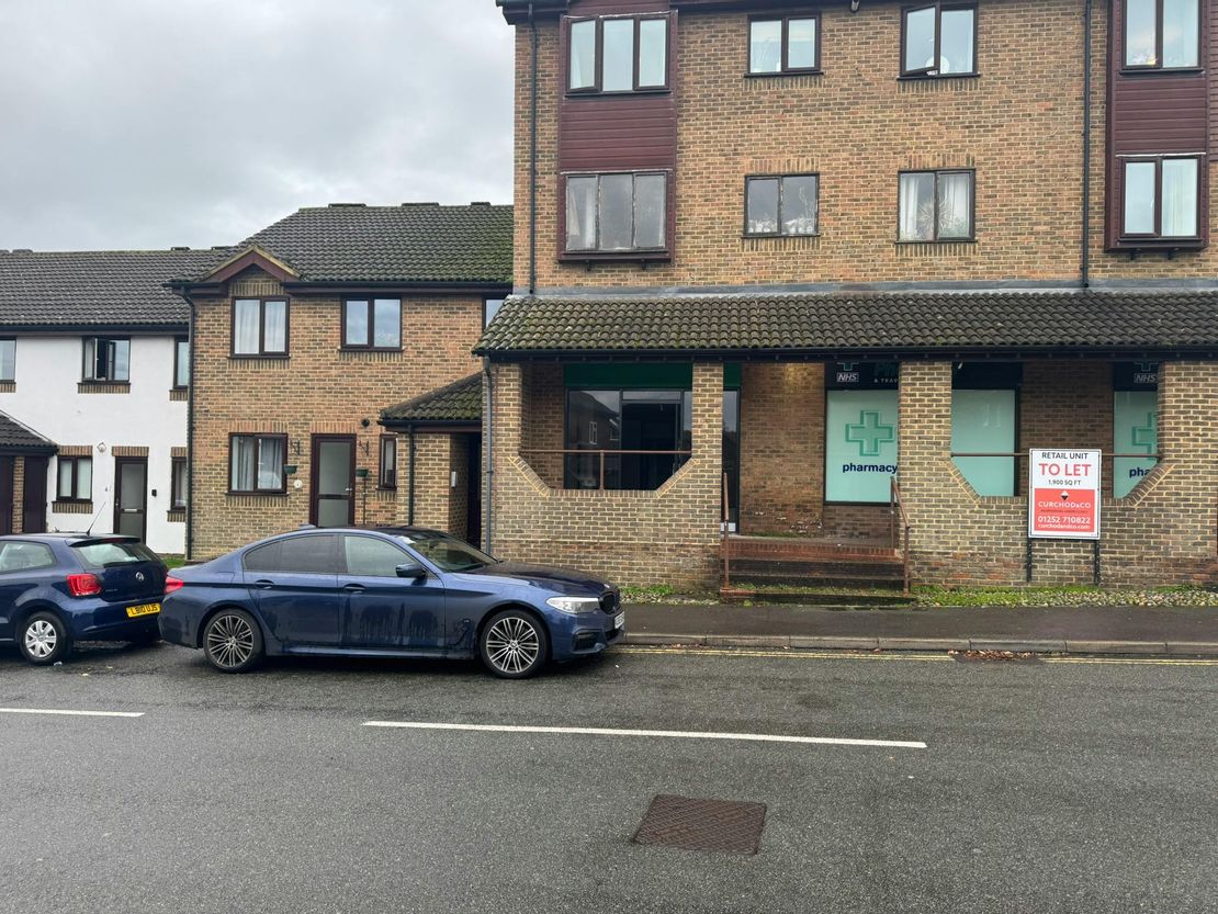 4 Kingfisher Court, Kingfisher Drive, Guildford, GU4 7EW