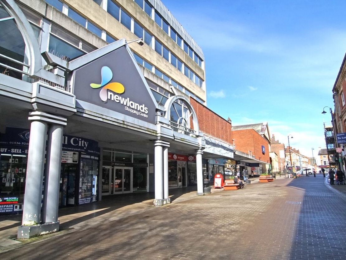 Newlands Shopping Centre, Newlands Shopping Centre, Kettering, Northamptonshire, NN16 8JA