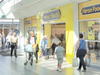 Property Image for Cornbow Shopping Centre, Great Cornbow, Halesowen, West Midlands, B63 4AB