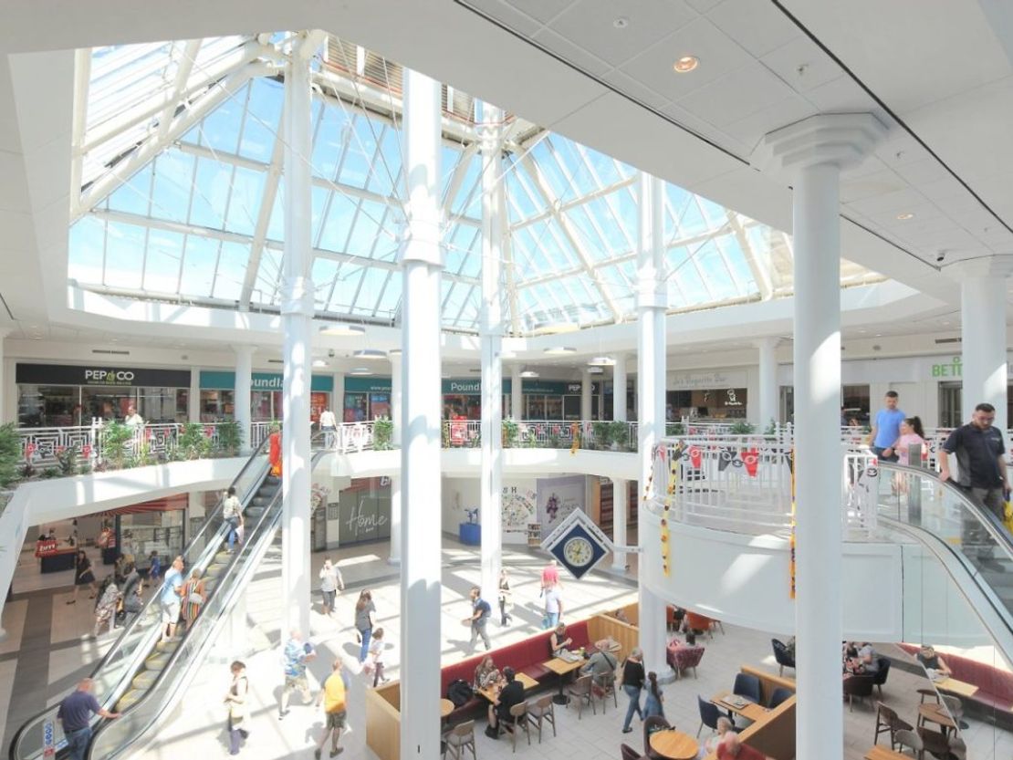 Cornbow Shopping Centre, Great Cornbow, Halesowen, West Midlands, B63 4AB