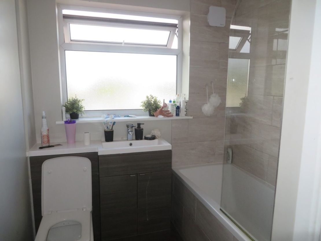 Flats at Quinton Court Shopping Centre, Wardles Lane, Great Wyrley, Nottinghamshire, WS6 6DY