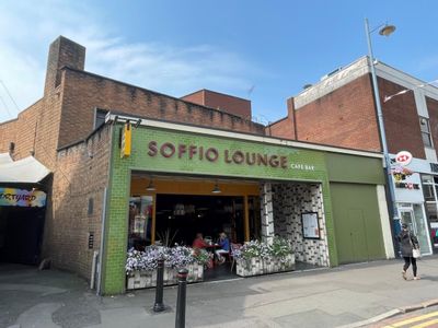 Property Image for 111-112 High Street, Stourbridge, Stourbridge, West Midlands, DY8 1EE