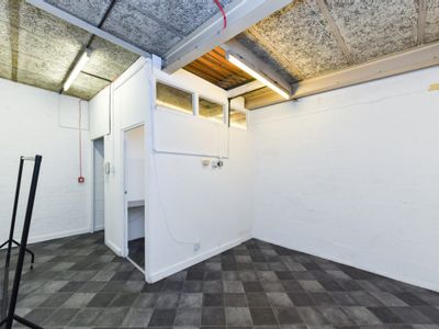 Property Image for Unit 23 Idlewells Centre, Sutton in Ashfield, Sutton in Ashfield, Nottinghamshire, NG17 1BN