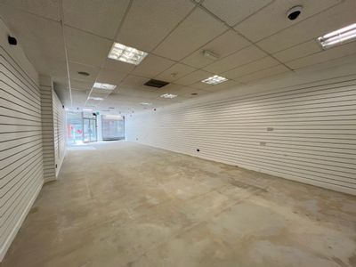 Property Image for Unit 9 St Marks Place Shopping Centre, Unit 9 St Marks Place, Newark, Nottinghamshire, NG24 1XT