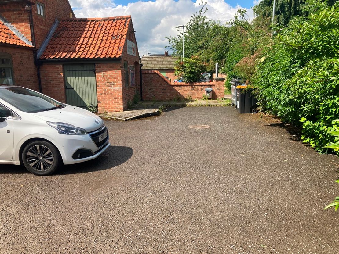 Buttercross Veterinary Centre, Long Acre, Bingham, Nottinghamshire, NG13 8AF