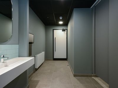 Property Image for East West, Tollhouse Hill, Nottingham, Nottinghamshire, NG1 5FS