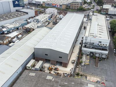 Property Image for 709 North Circular Road, London, NW2 7AX