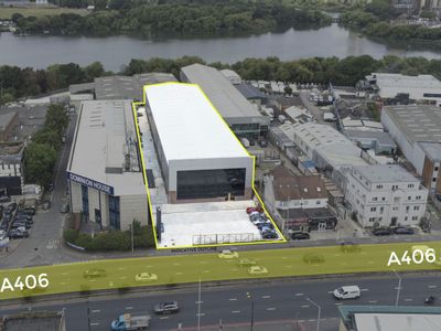 Property Image for 709 North Circular Road, London, NW2 7AX