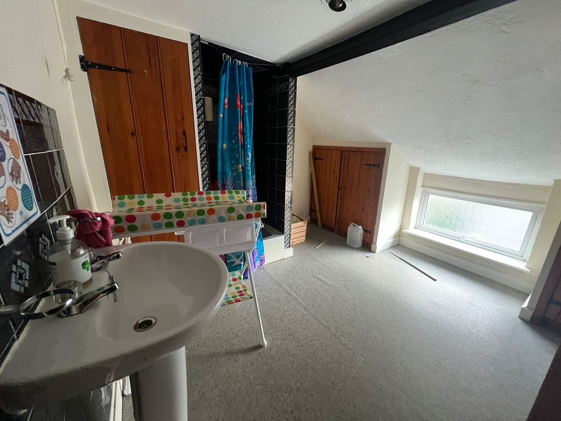 95-97 High Street, Kempston, Beds, MK42 7BS