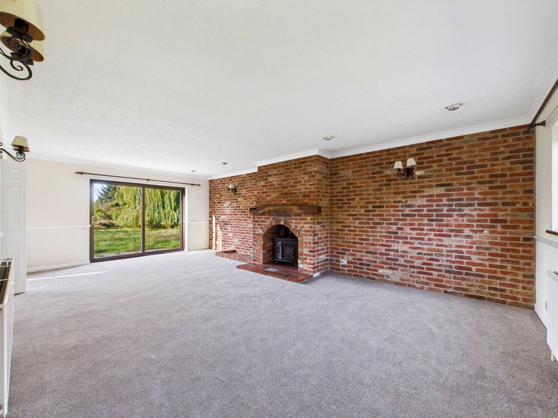 Cherry House & Bromeswell Lakes, Woodbridge, Suffolk, IP12 2PX