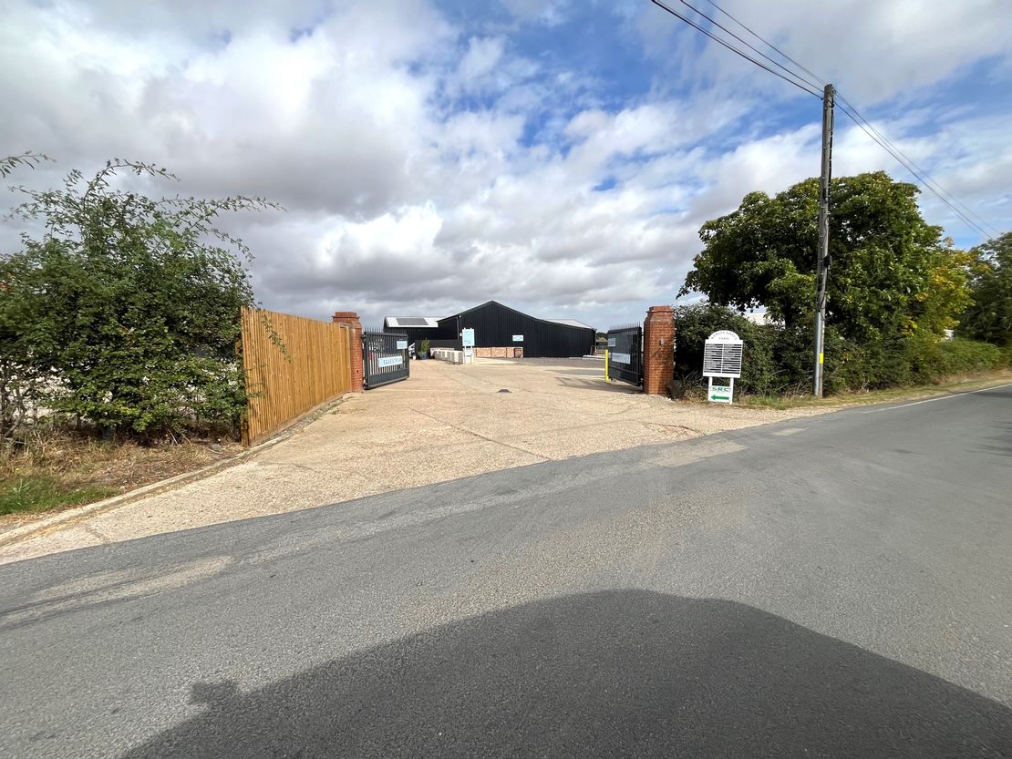 Unit 1 Radley Green Farm, Radley Green Road, Chelmsford, Essex, CM4 0LU