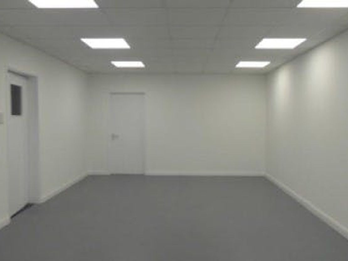 Unit 10, Spa Trade Park, Longfield Road, Tunbridge Wells, TN2 3EN