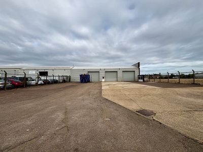 Property Image for Unit 21 Sundon Industrial Estate, Dencora Way, Luton, LU3 3HP
