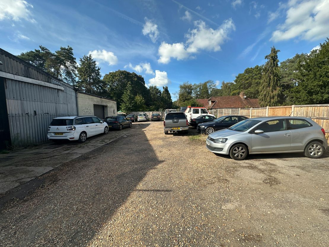 Rushmoor Garage, Tilford Road, Farnham, GU10 2EP