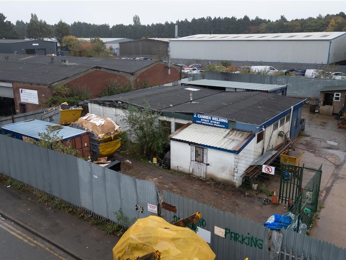 32, Newton Road, Hinckley
