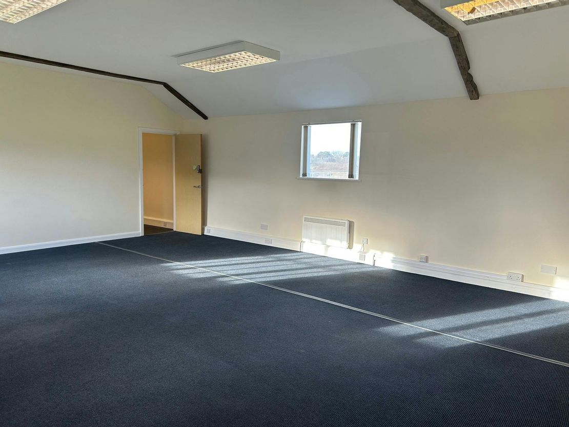 The Coach House & The Shires, Woods Farm, Wokingham, RG40 3AE