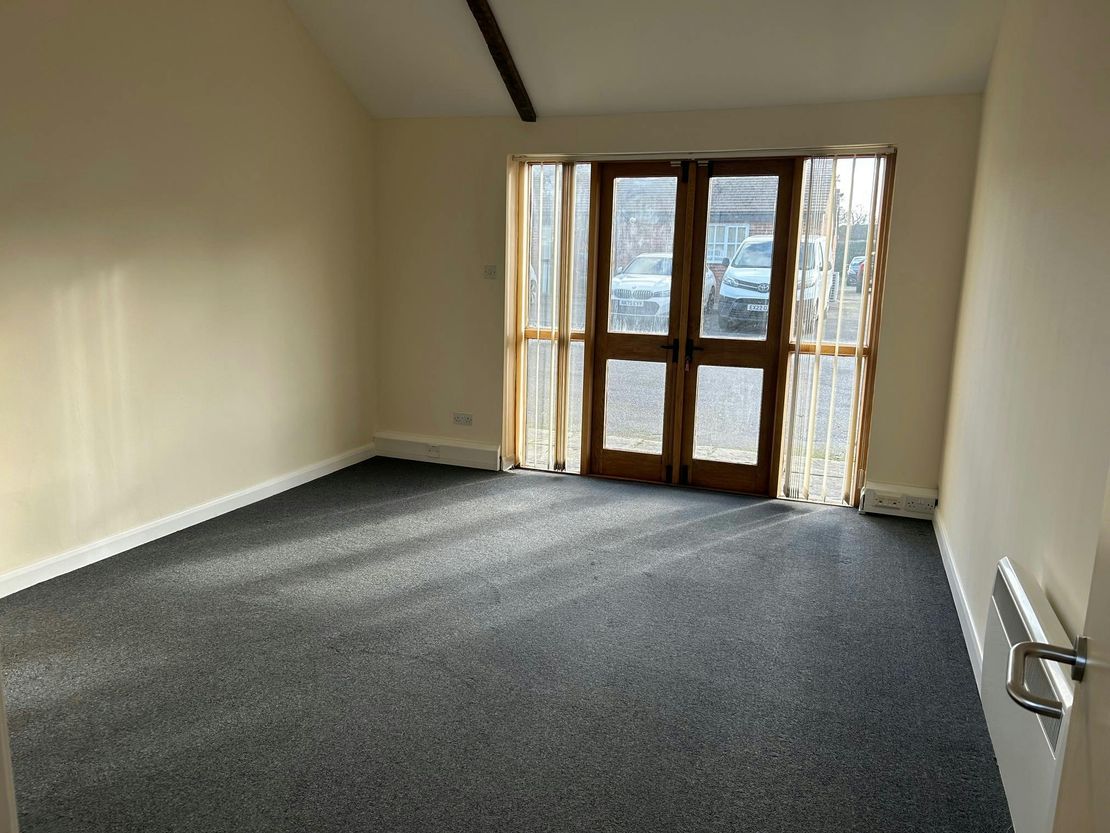The Coach House & The Shires, Woods Farm, Wokingham, RG40 3AE
