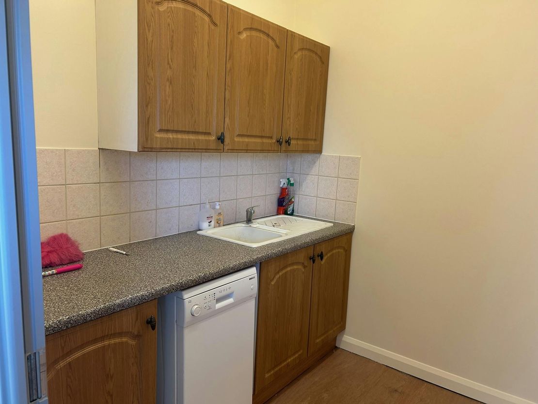The Coach House & The Shires, Woods Farm, Wokingham, RG40 3AE