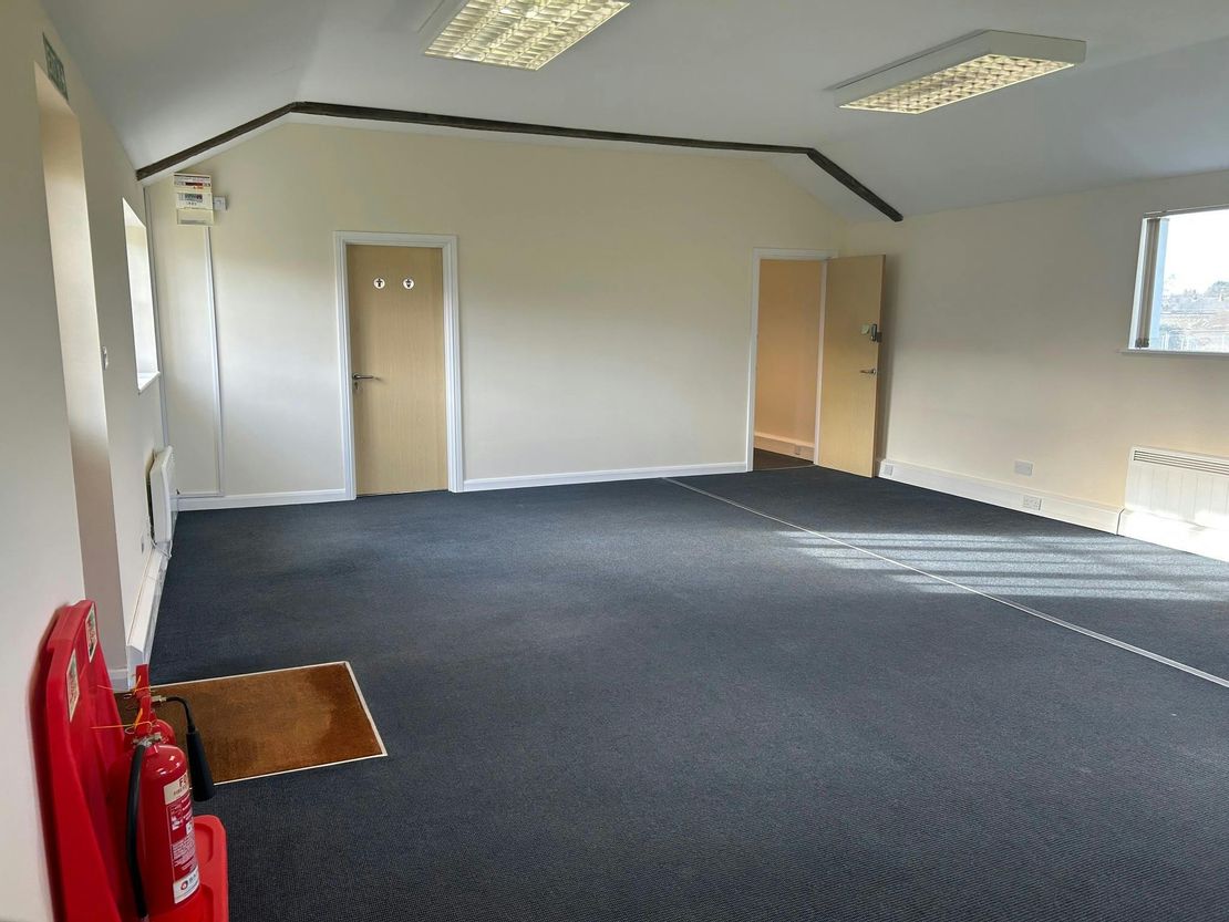 The Coach House & The Shires, Woods Farm, Wokingham, RG40 3AE