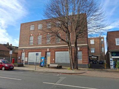 Property Image for 92 Station Road, West Wickham, Kent, BR4 0PU