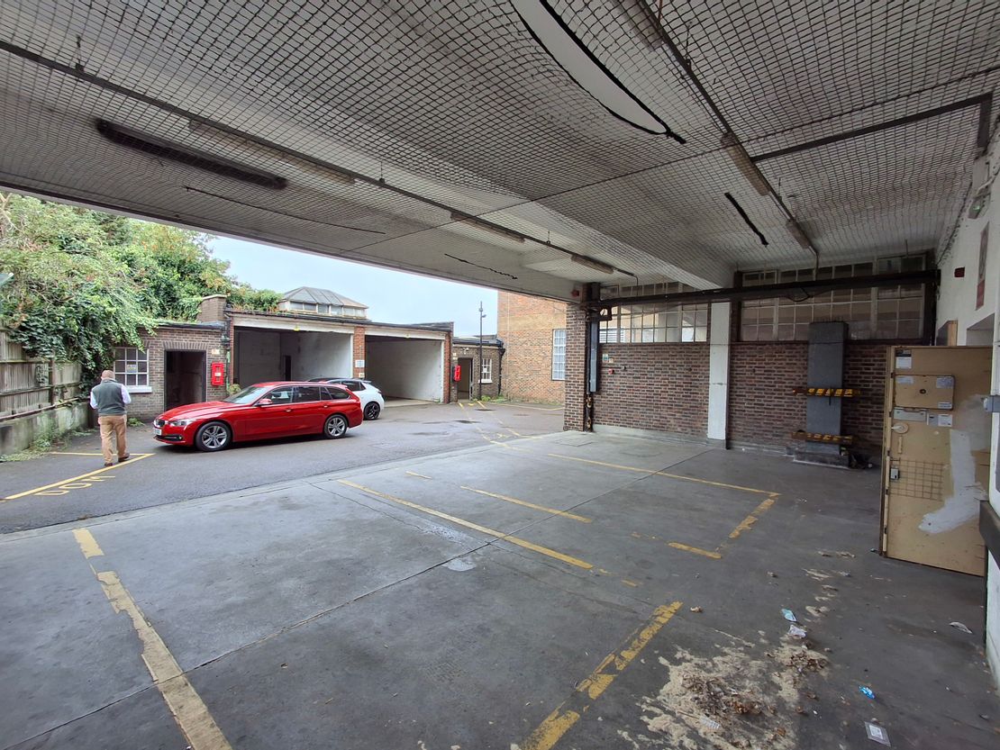 92 Station Road, West Wickham, Kent, BR4 0PU