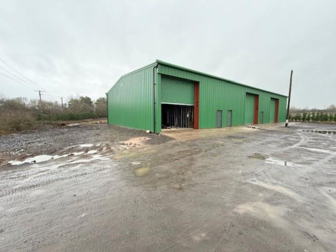 Droitwich Road, Bromsgrove B60 4DD