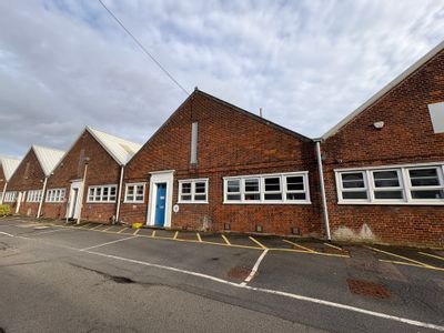 Property Image for 13 Tewin Court, Welwyn Garden City, East Of England, AL7 1AU