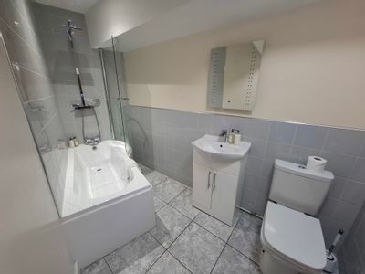 Property Image for The Hart, Carter Street, Uttoxeter, Staffordshire, ST14 8EU