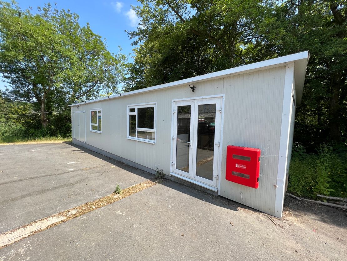 Unit 2 Stone Lane Industrial Estate, Wimborne, Dorset, BH21 1HB