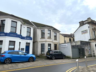 Property Image for 21 John St, Llanelli SA15 1UP