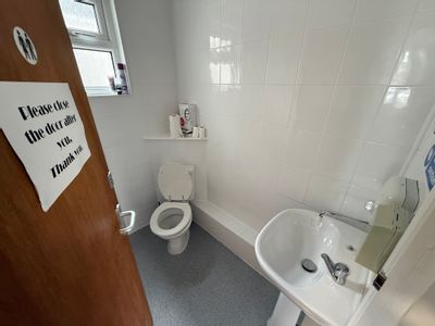 Property Image for 21 John St, Llanelli SA15 1UP