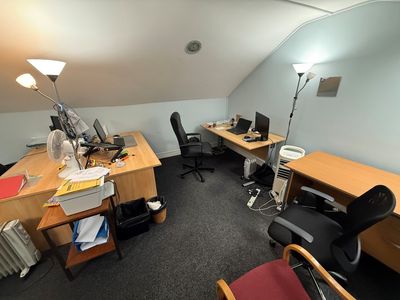 Property Image for 32 Station Rd, Llanelli SA15 1AW