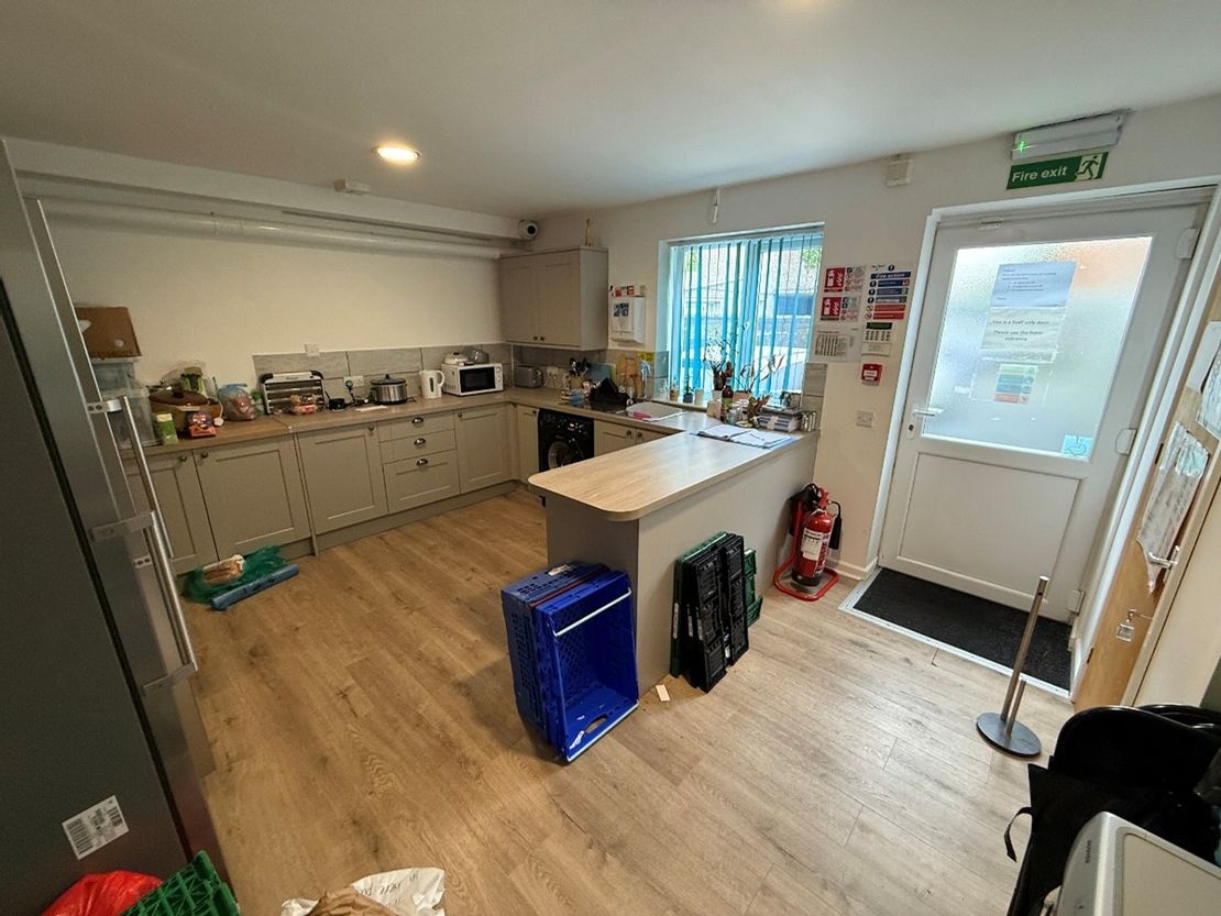 32 Station Rd, Llanelli SA15 1AW