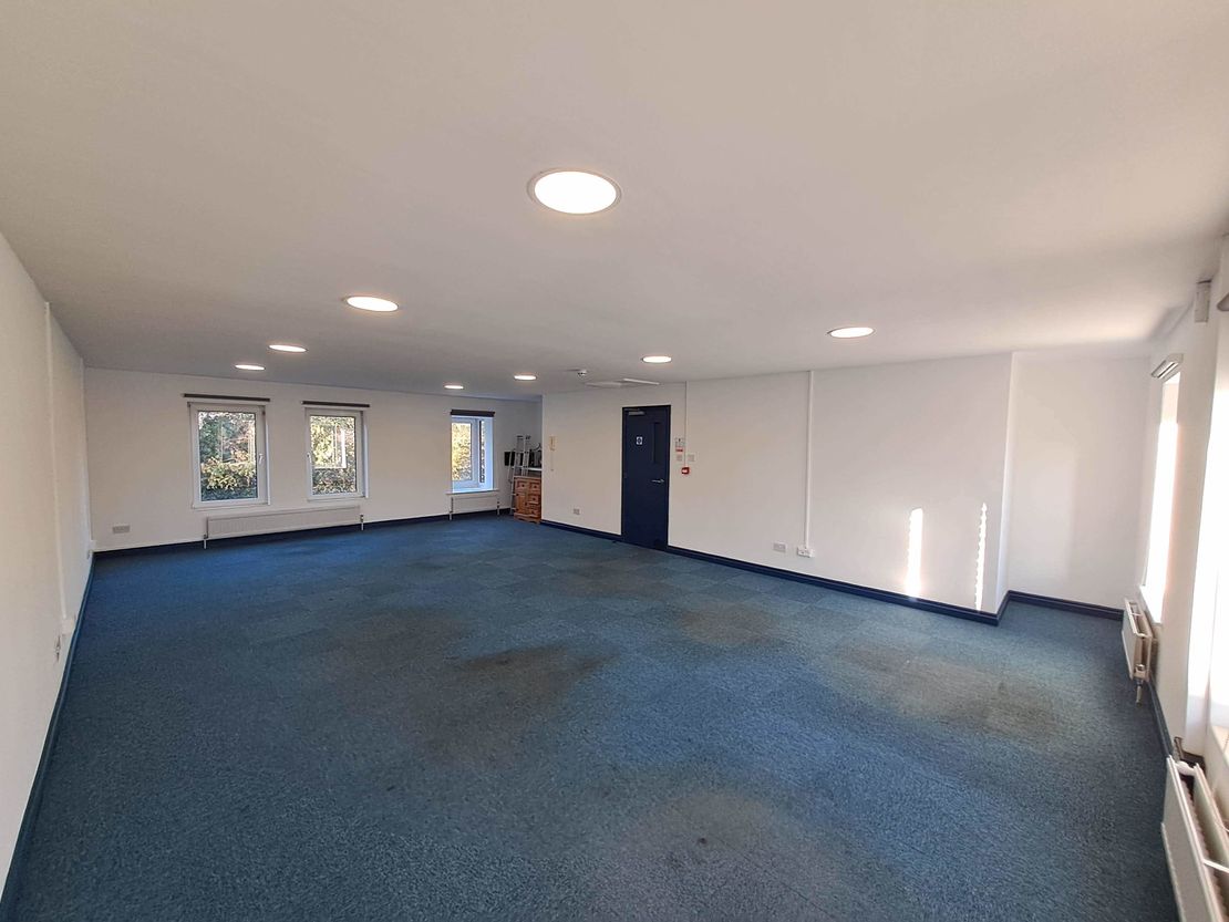 6 Bassett Court, Newport Pagnell, Buckinghamshire, MK16 0JN