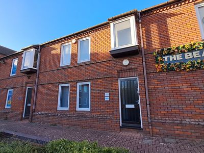 Property Image for 6 Bassett Court, Newport Pagnell, Buckinghamshire, MK16 0JN