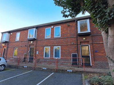 Property Image for 6 Bassett Court, Newport Pagnell, Buckinghamshire, MK16 0JN