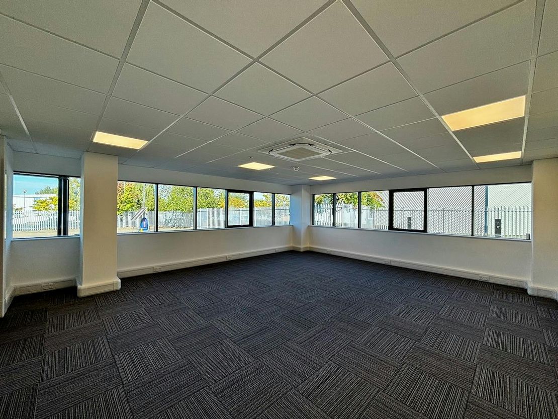 Unit 3 Express Park, Shipton Way, Rushden, NN10 6GL