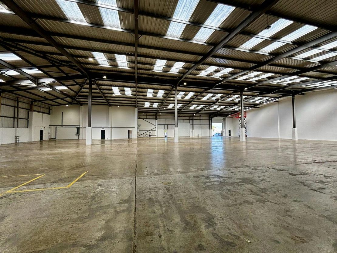 Unit 4 Express Park, Shipton Way, Rushden, NN10 6GL