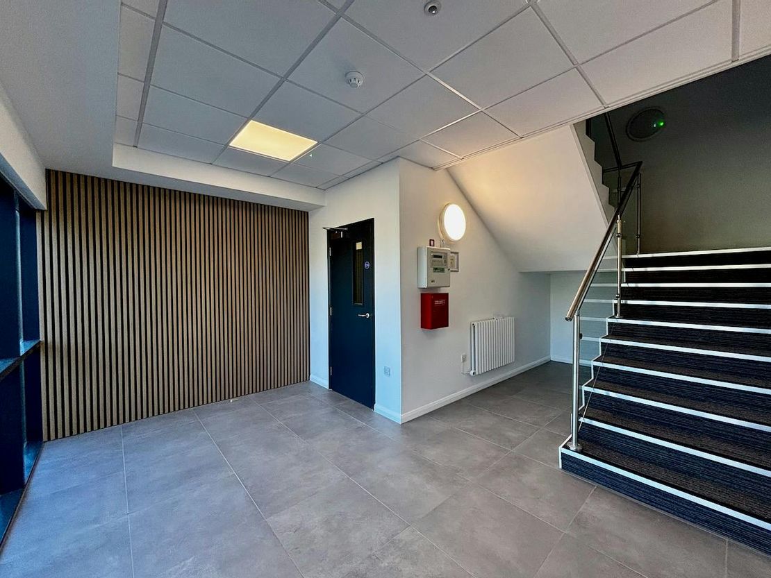 Unit 4 Express Park, Shipton Way, Rushden, NN10 6GL