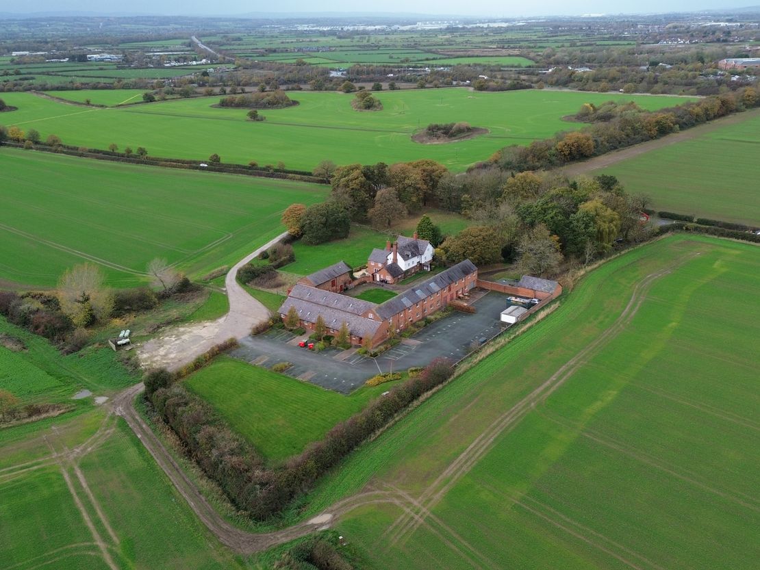 Rake Farm, Eccleston, Chester, CH4 9JN