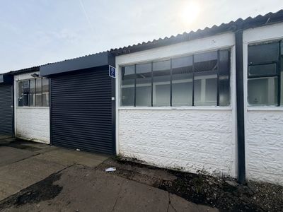 Property Image for 10C Mimram Road, Hertford, Hertfordshire, SG14 1NN