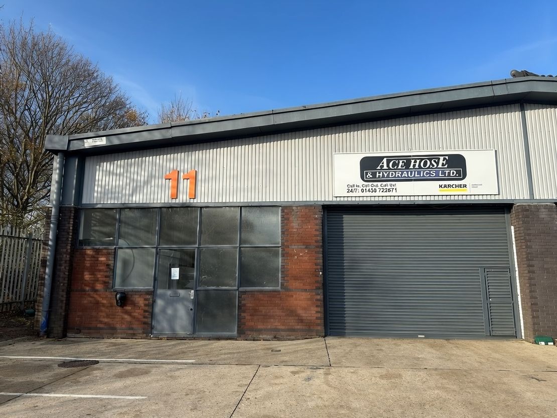 Unit 11, Hyatt Trading Estate, Babbage Road, Stevenage, Hertfordshire, SG1 2EQ