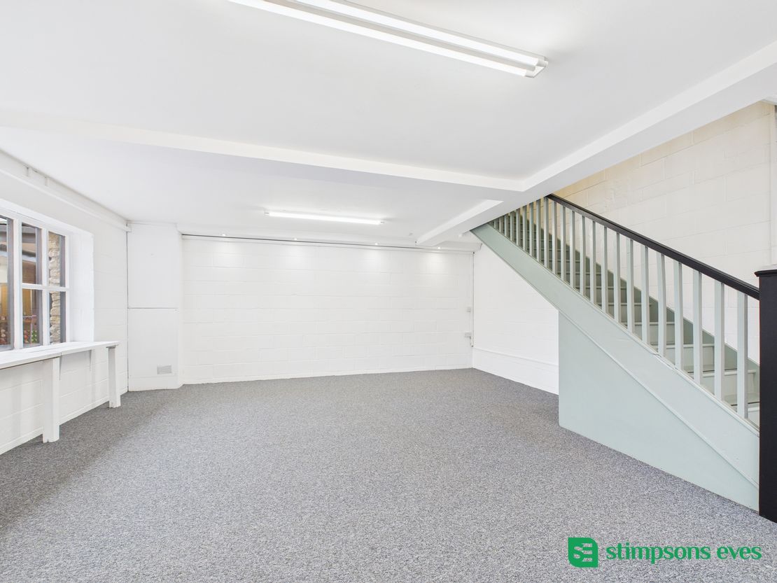 9 Cornwall Place, Buckingham, MK18 1SB