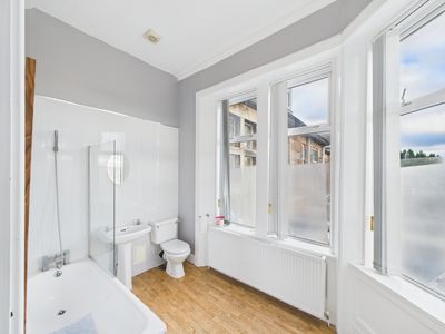 Property Image for Portmann Hotel, 42 Portland Road, Kilmarnock, East Ayrshire, KA1 2DL