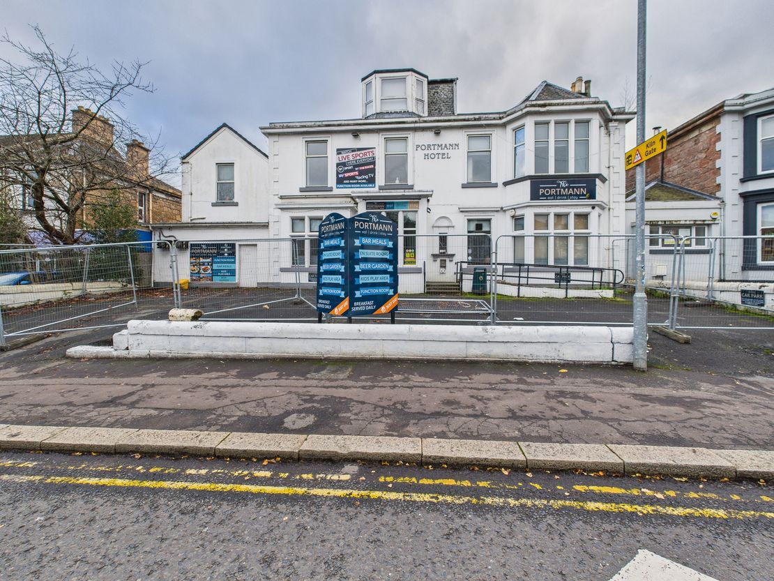 Portmann Hotel, 42 Portland Road, Kilmarnock, East Ayrshire, KA1 2DL
